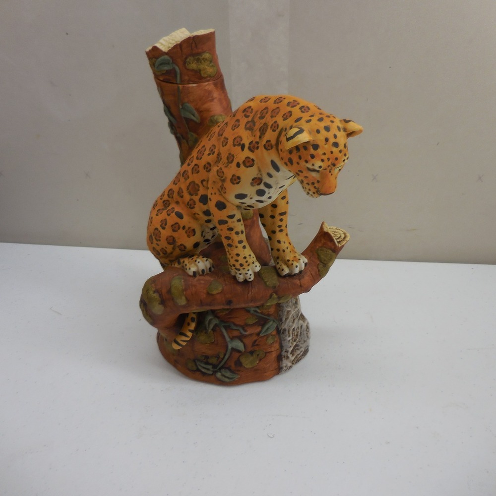 Ski Country Wildlife Series Jaguar Bourbon Whiskey Decanter 1982 Limited Edition